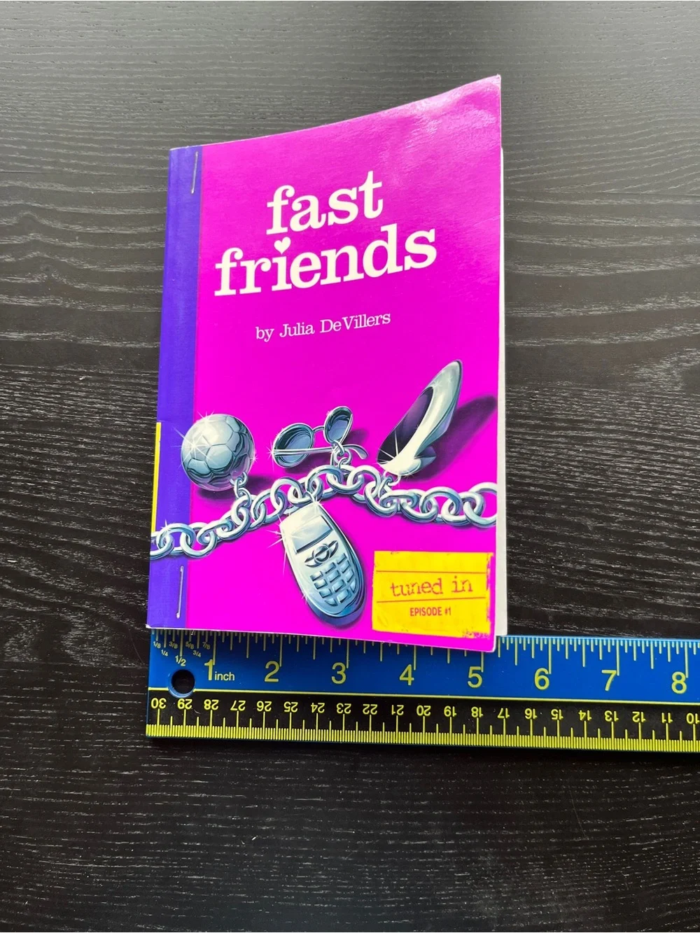 Limited Too Fast Friends Book Julia DeVillers Tuned In Episode #1 2003 Paperback